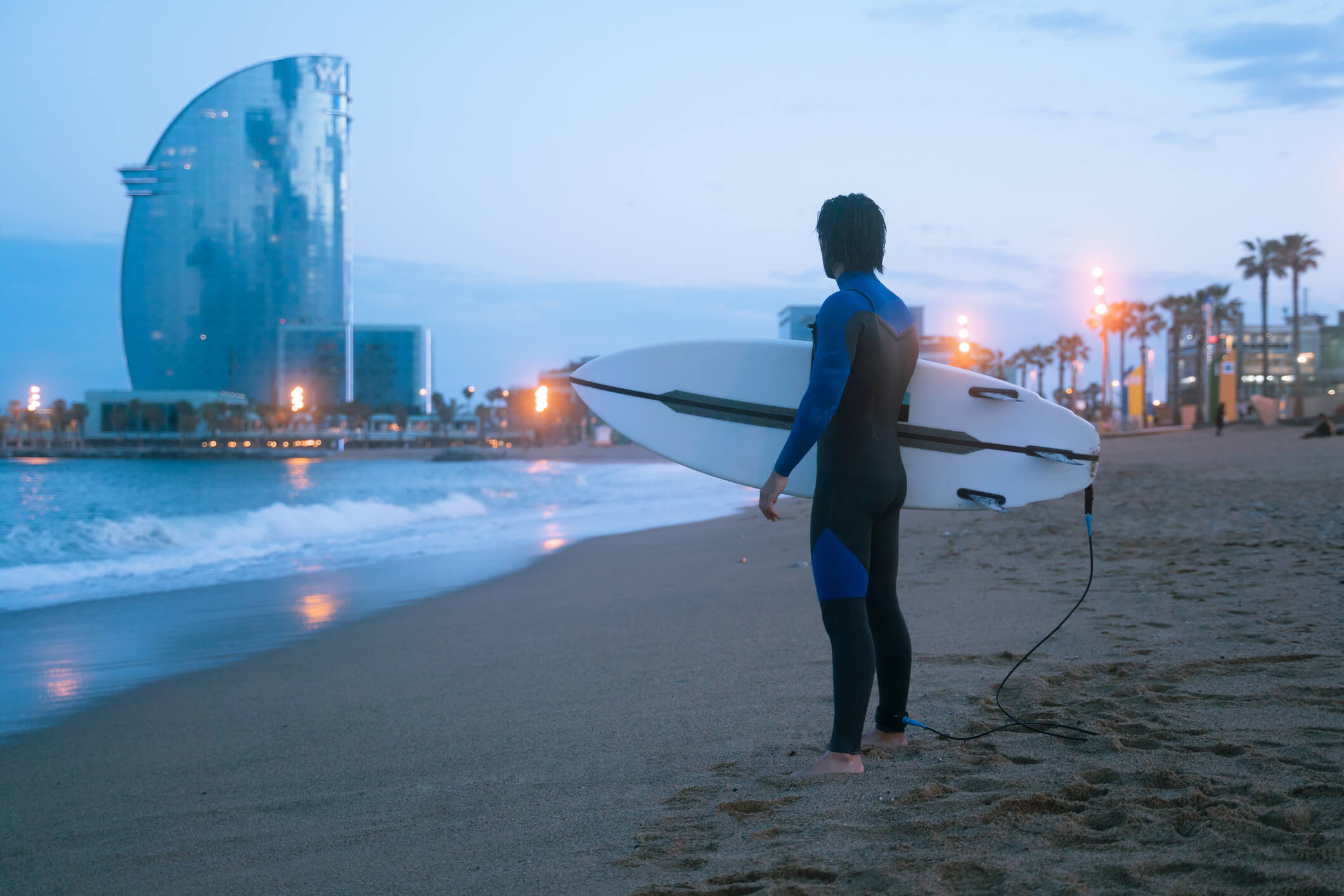 Strand Barcelona Surfer